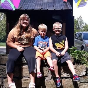 Meet your Posher, Pamela